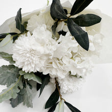 Load image into Gallery viewer, EVERLASTING BOUQUET