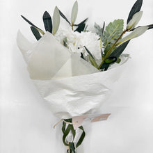 Load image into Gallery viewer, EVERLASTING BOUQUET