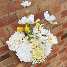 Load image into Gallery viewer, Everlasting Bouquet