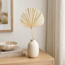 Load image into Gallery viewer, Round Palm Stem