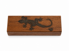 Load image into Gallery viewer, Iguana Engraved Wooden Box
