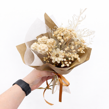 Load image into Gallery viewer, Everlasting dried flower bouquet neutral preserved floral arrangement Home Thyme