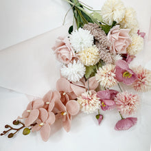 Load image into Gallery viewer, CHRYSANTHEMUM POM POM - WHITE