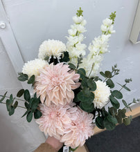 Load image into Gallery viewer, Delphinium Stem