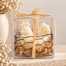 Load image into Gallery viewer, Gift Boxed Rooster Candle