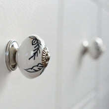 Load image into Gallery viewer, CERAMIC DRAWER KNOB - FLOWER
