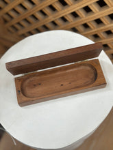 Load image into Gallery viewer, Iguana Engraved Wooden Box

