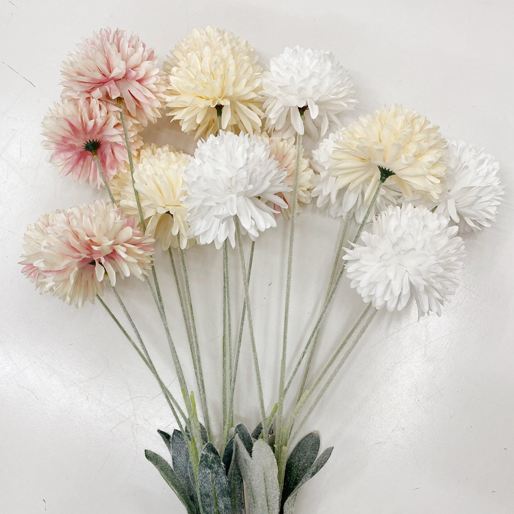 CHRYSANTHEMUM POM POM - OFF WHITE