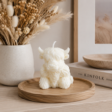 Load image into Gallery viewer, Highland Cow Sculpture Candle
