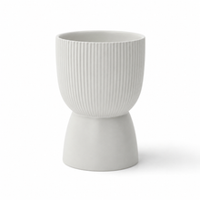 Load image into Gallery viewer, Pedestal Pot

