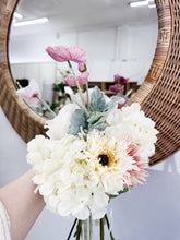 Load image into Gallery viewer, Dusty Miller Stem
