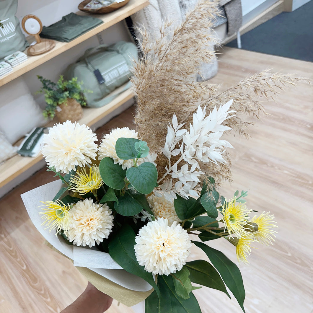 EVERLASTING NATIVE BOUQUET