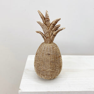 RATTAN LOOK PINEAPPLE