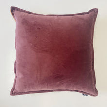 Load image into Gallery viewer, MIRA WINE CUSHION
