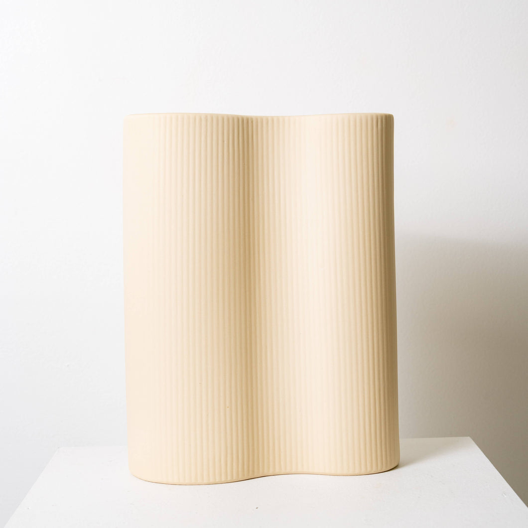 INFINITE LOVE VASE