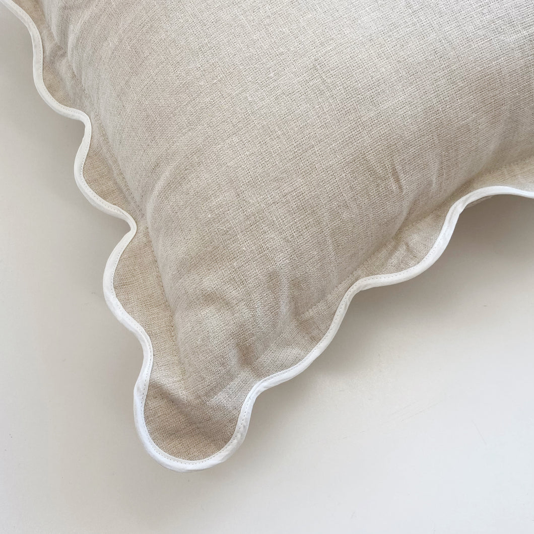 LINEN SCALLOPED CUSHION - SAND