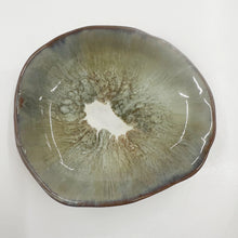 Load image into Gallery viewer, JADE SNICKER DISH
