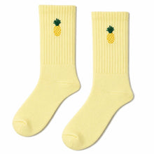 Load image into Gallery viewer, Novelty socks - Pineapple
