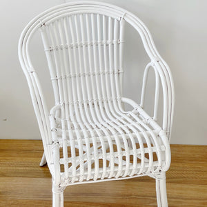 WHITE OZ CHAIR