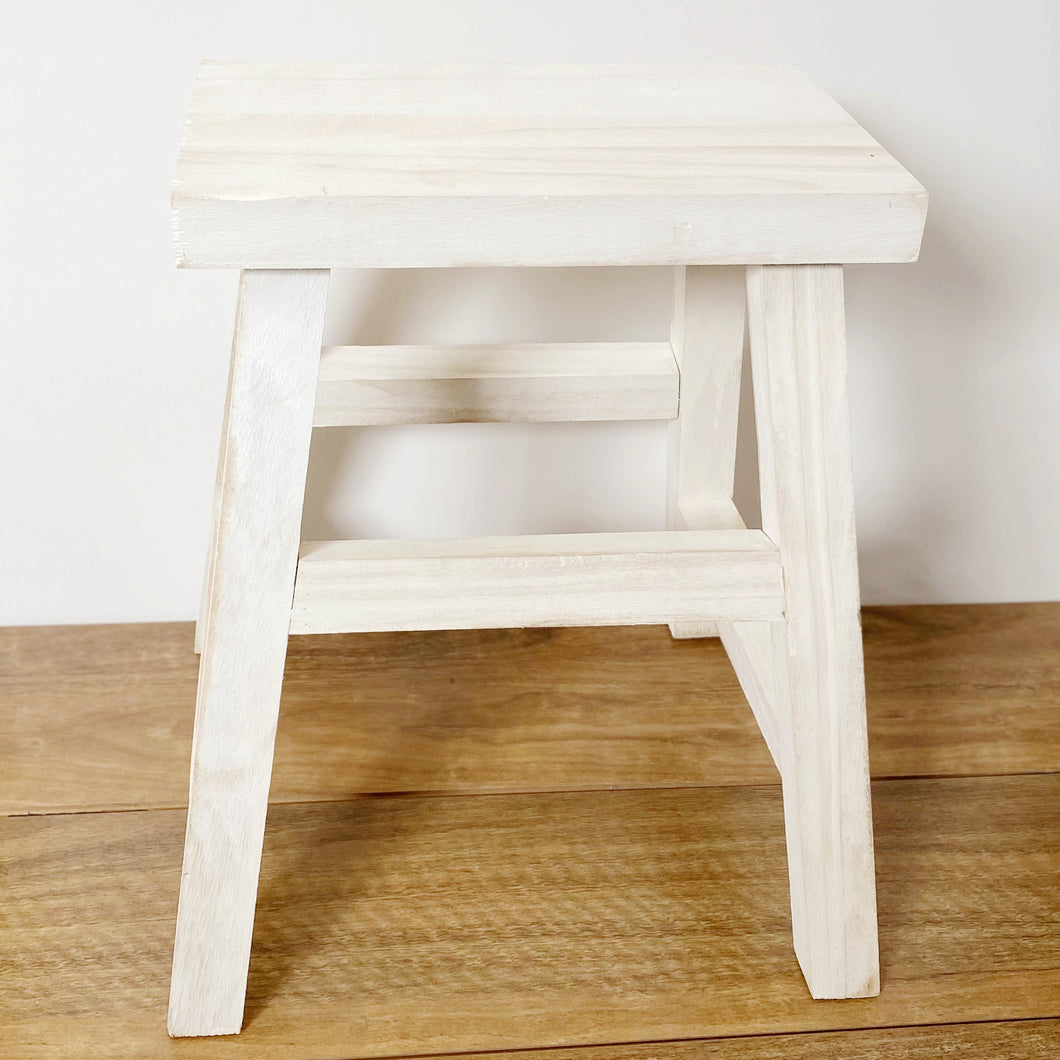HOWELL STOOL