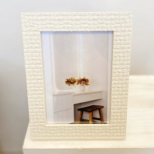 TALAKI FRAME