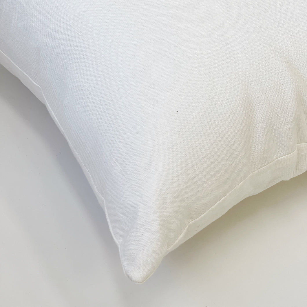 WHITE LINEN CUSHION